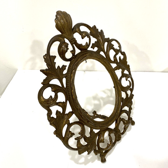 Vintage Cast Metal Frame Ornate Portrait Photo Holder Gold Victorian Oval FLAW - Picture 6 of 12